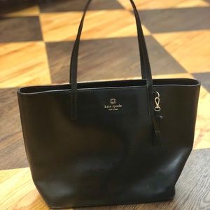 KATE SPADE PURSE. Excellent condition!